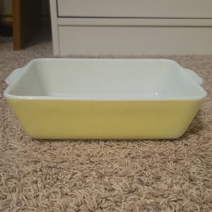Pyrex Large Primary Refrigerator Dish